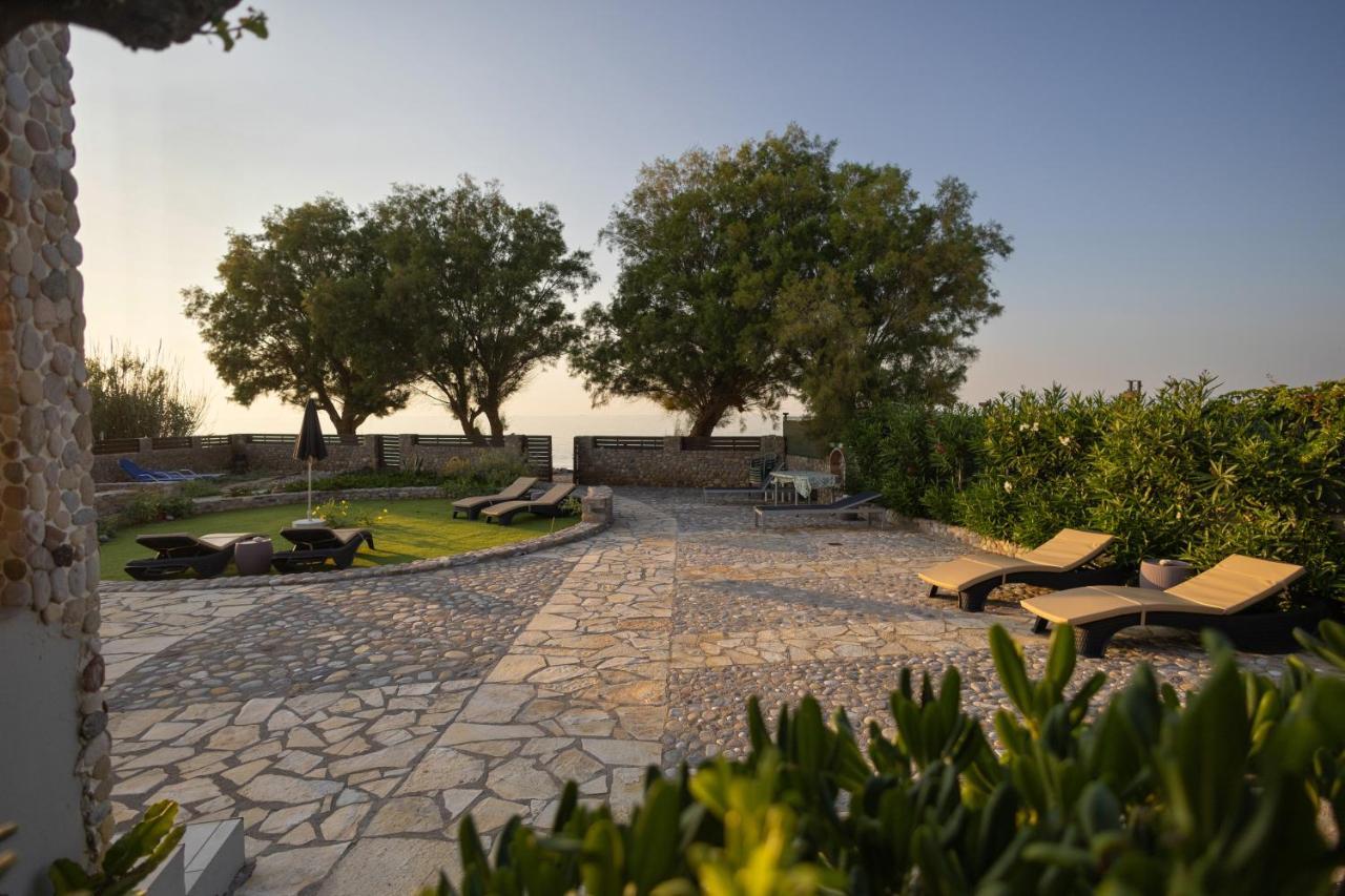 Villa Thalassa Stavromenos Beach Magnisia ภายนอก รูปภาพ